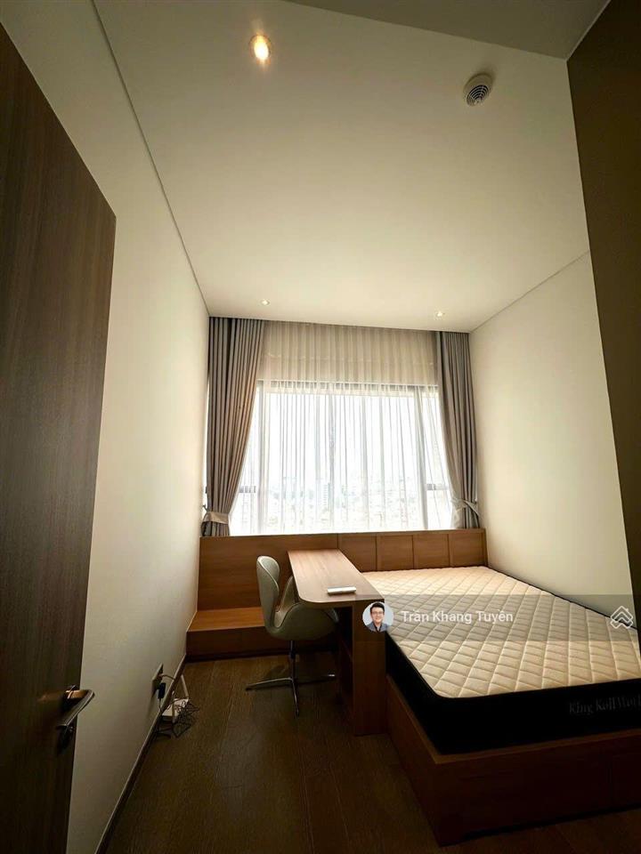 Hot căn hộ 3pn thang máy riêng + chỗ đậu xe ô tô cực hiếm