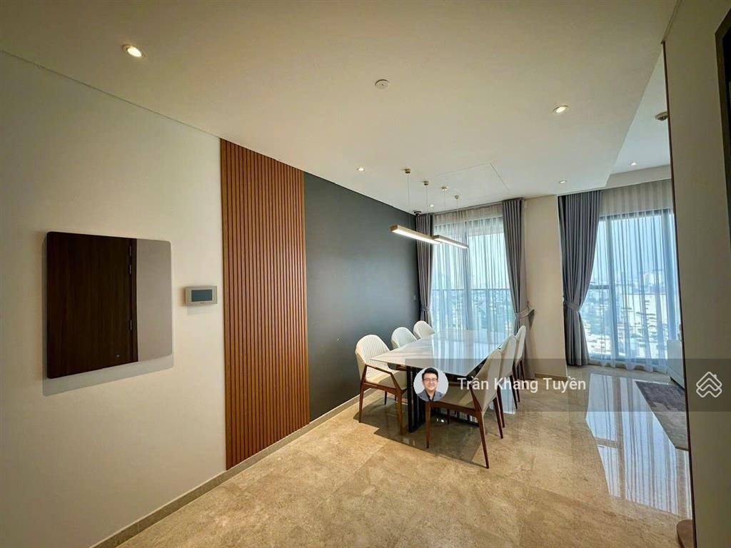 Hot căn hộ 3pn thang máy riêng + chỗ đậu xe ô tô cực hiếm