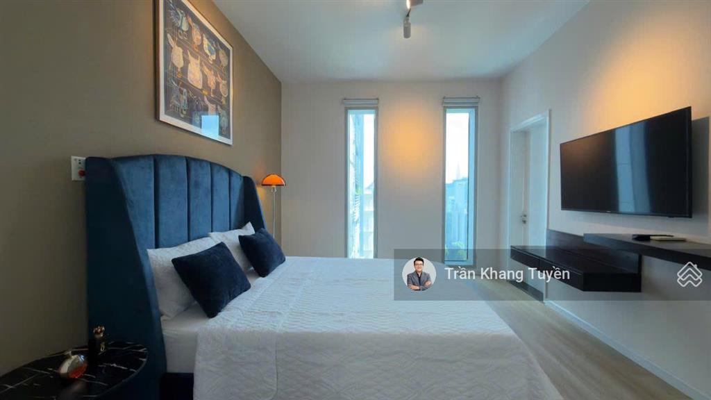 [bán gấp] căn hộ 2pn  view trực diện nhà thờ đức bà