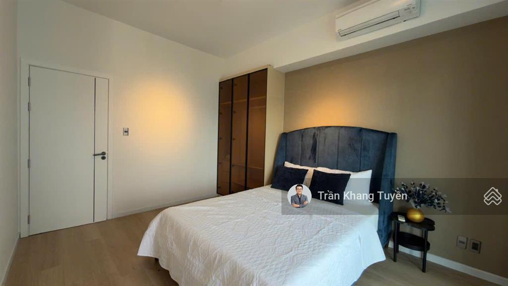 [bán gấp] căn hộ 2pn  view trực diện nhà thờ đức bà