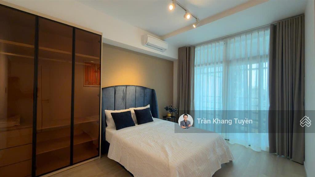 [bán gấp] căn hộ 2pn  view trực diện nhà thờ đức bà