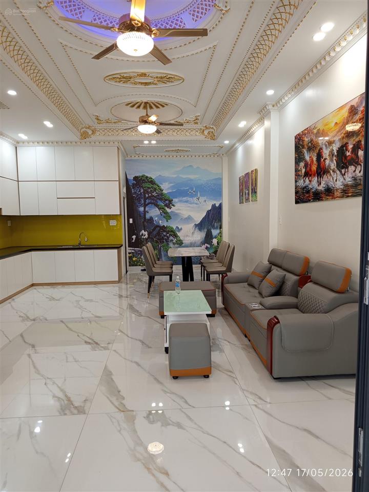 Bán nhà 3 lầu mới đẹp nội thất đầy đủ