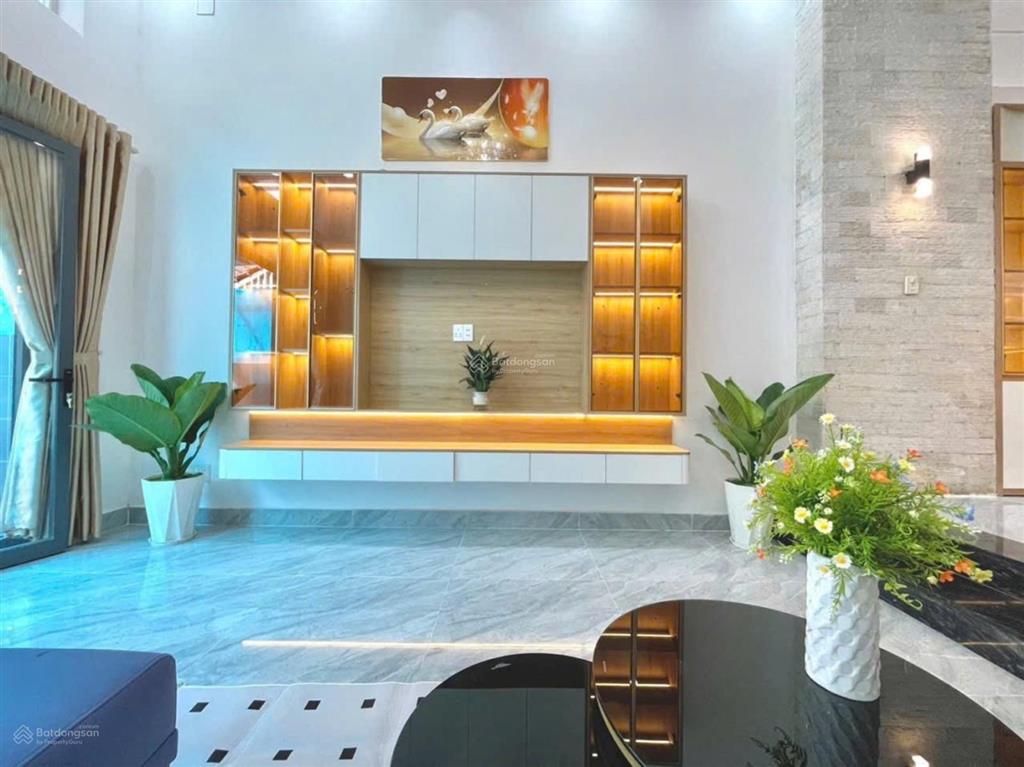 Nhà mới đẹp 68m2, đúc 3 tấm  hẻm xe tải 7m thông  lê trọng tấn  tân phú  nhỉnh 8 tỷ.