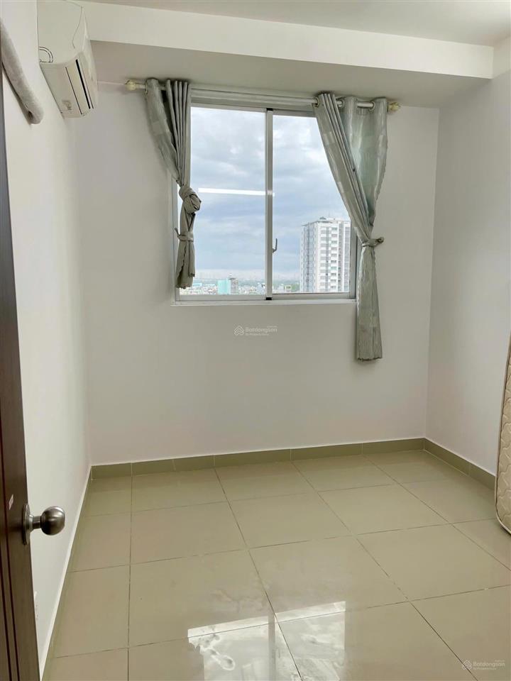 Cho thuê 2pn (60m2) nội thất đầy đủ tầng cao view đẹp giá chỉ 8,5 tr/tháng.