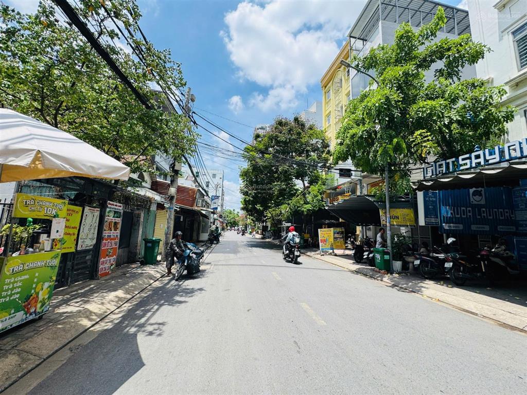 Chính chủ cần bán gấp lô đất mặt tiền lê thị chợ giá rẻ quận 7 chỉ 95 tr/m2
