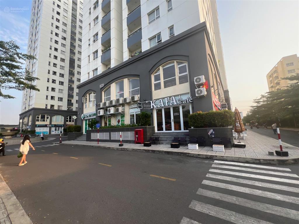 Cho thuê căn shophouse ngay cổng chính chung cư dream home palace