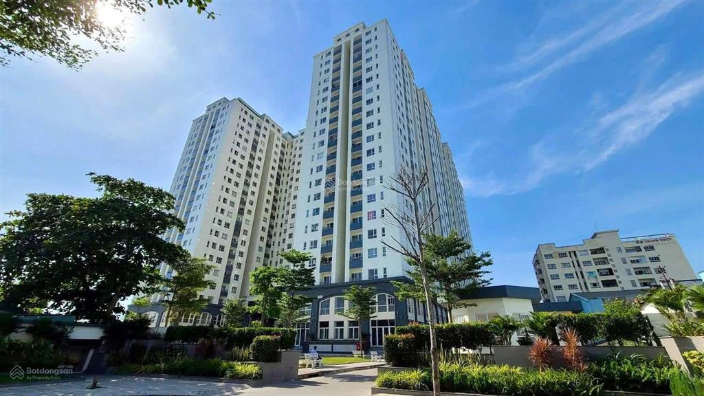 Cho thuê shop ngay góc cổng chính, phù hợp siêu thị, ngân hàng, kinh doanh cà phê.  0934 987 ***