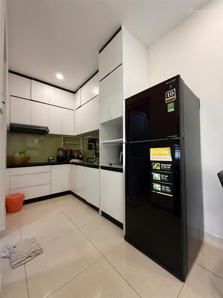 Chính chủ cần bán căn hộ 2 phòng ngủ full nội thất cao cấp. xách vali vào ở. 0934 987 ***
