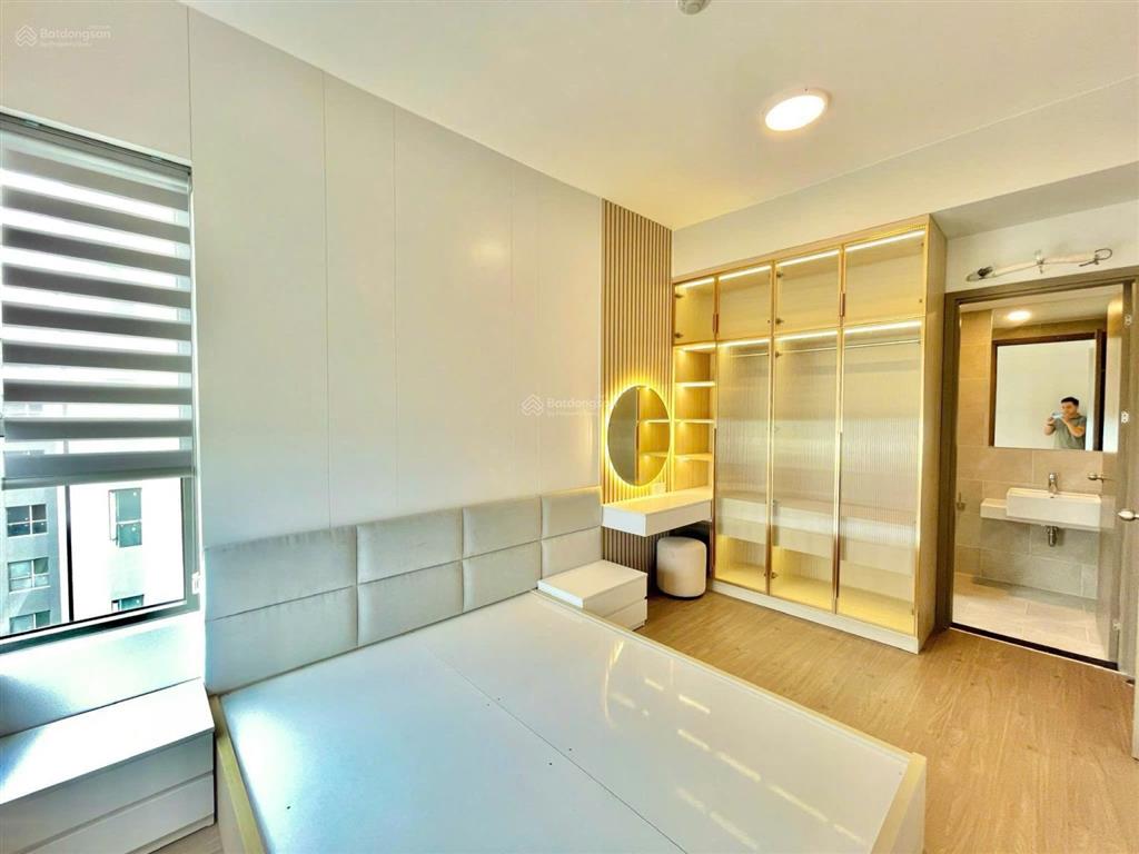 Cần bán gấp căn 69m2 lầu cao view đẹp. sổ hồng sẵn hỗ trợ vay hơn 2 tỷ.  0934 987 ***
