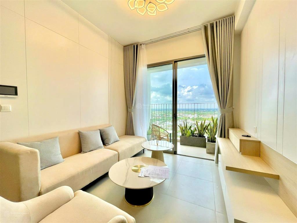 Cần bán gấp căn 69m2 lầu cao view đẹp. sổ hồng sẵn hỗ trợ vay hơn 2 tỷ.  0934 987 ***