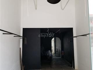 Mặt bằng Võ Văn Tần, giá 21 triệu. Vị trí trung tâm Q3, đường 2 chiều.