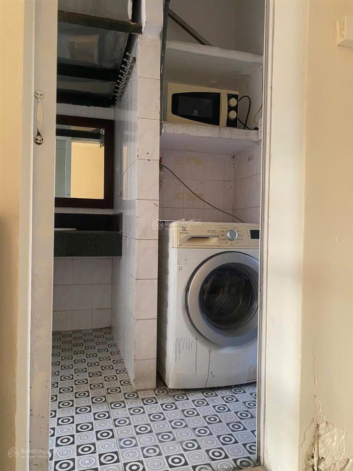 Cho thuê tập thể b3  trung tự, ngõ 46c phạm ngọc thạch, tầng 5
