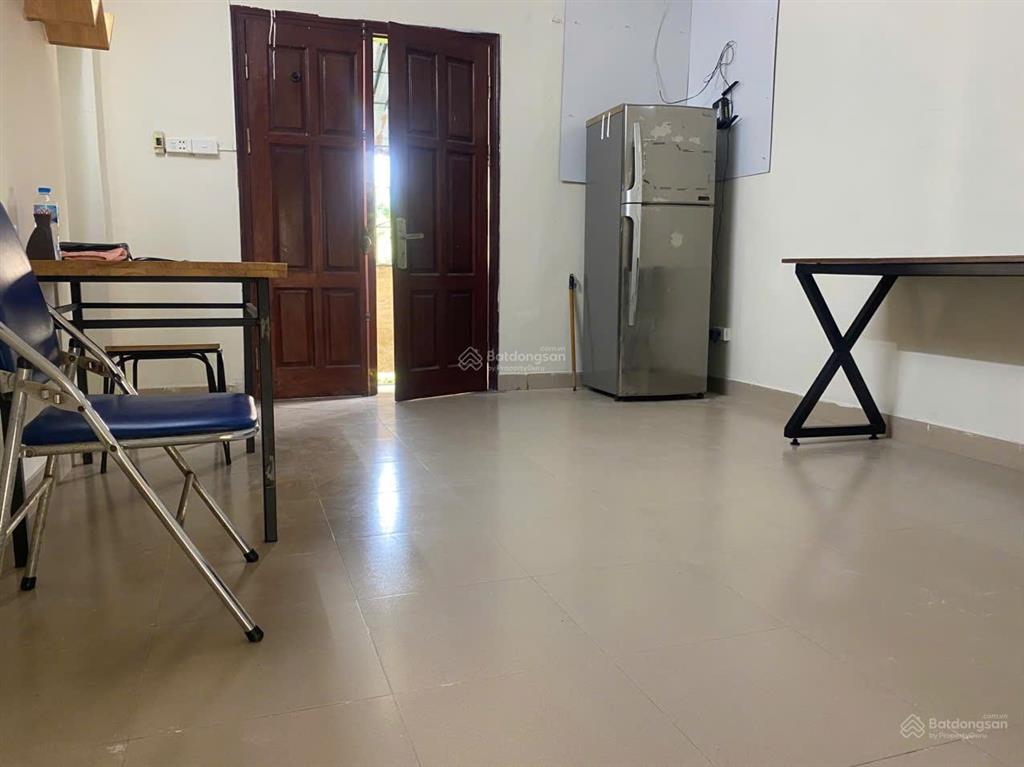 Cho thuê tập thể b3  trung tự, ngõ 46c phạm ngọc thạch, tầng 5