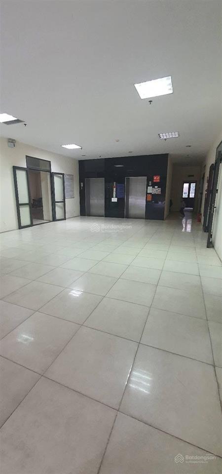 Bán chcc a1 kim giang , căn góc , 2 ban công view hồ thoáng đẹp