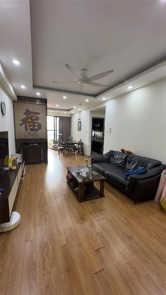 Bán căn 3pn 90m2, căn số 10 toà b chung cư ct36 định công. hướng đông năm đẹp, sẵn sổ đỏ, tầng đẹp