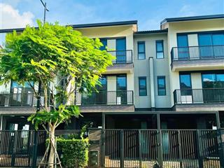 Chủ nhà cần bán nhà phố vườn 1 trệt 2 lầu waterpoint đã sổ giá 5 tỷ  0915 765 *** ngọc sàn nam long