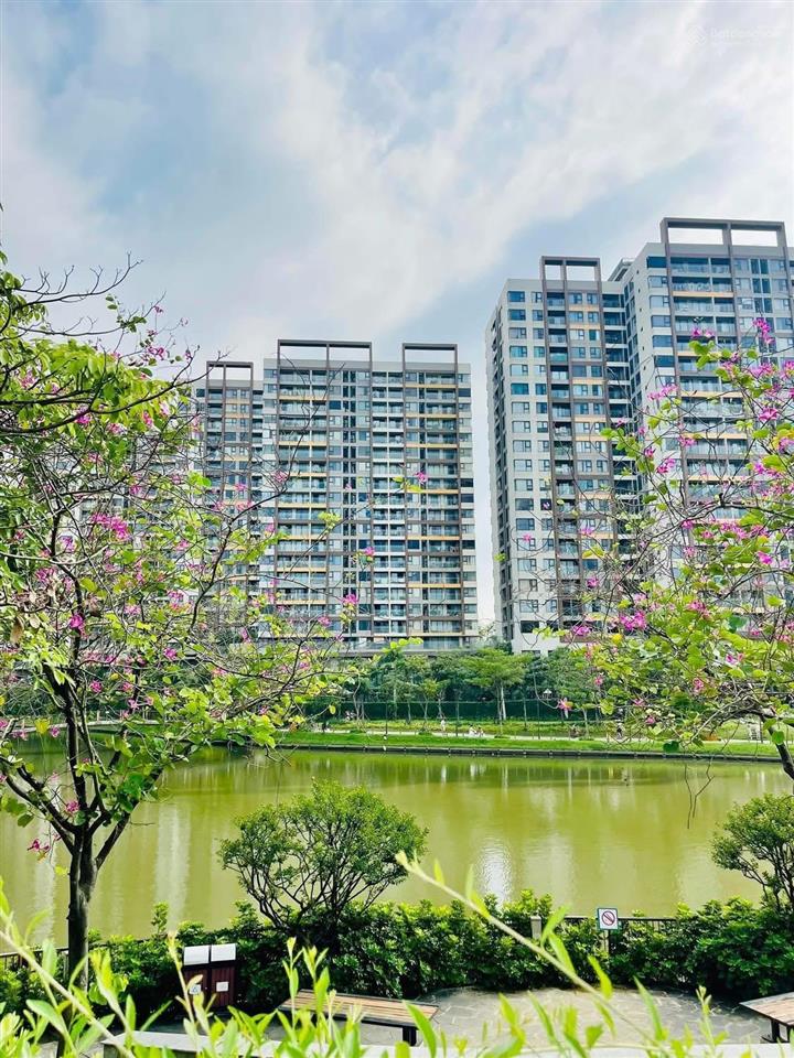 Cho thuê 2pn1wc tháp panorama 60m2 có ban công giá thuê 9 triệu ở liền