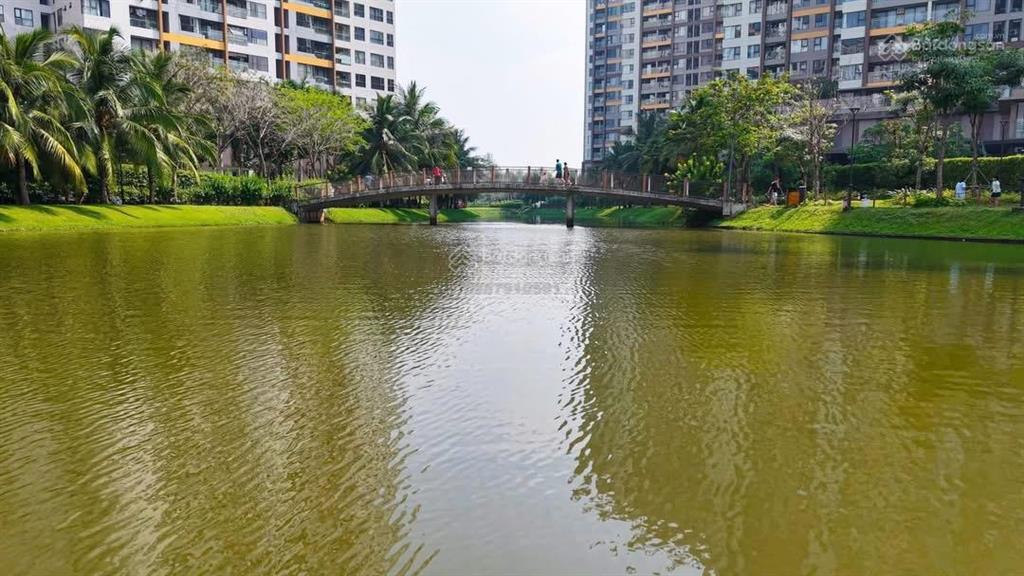 Cho thuê 2pn1wc tháp panorama 60m2 có ban công giá thuê 9 triệu ở liền