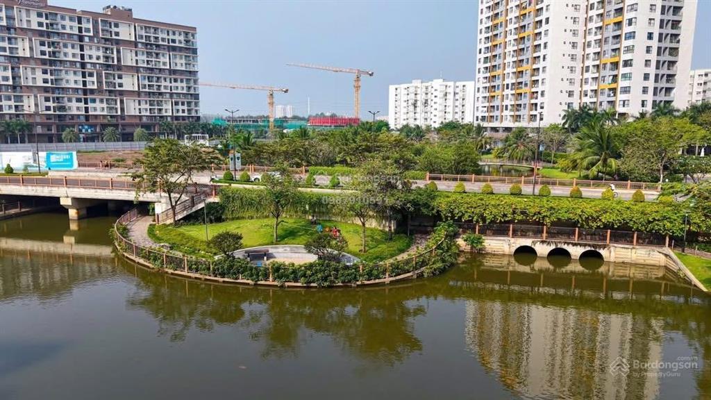 Cho thuê 2pn1wc tháp panorama 60m2 có ban công giá thuê 9 triệu ở liền