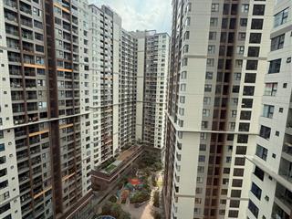 Sổ hồng sẵn căn hộ akari city 2pn1wc 61m2 có ban công bán 4 tỷ công chứng ngay nhà coi 24/7 ms ngoc