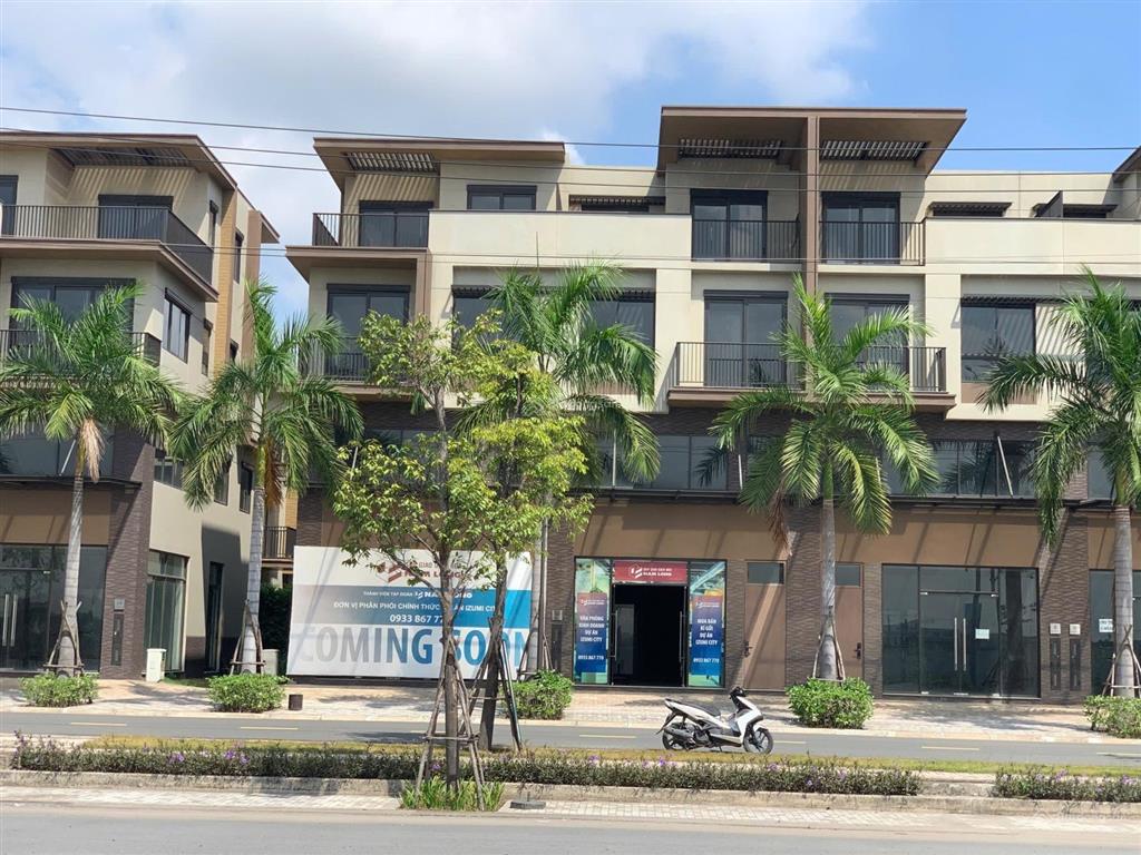 Cần bán shophouse trục mặt tiền chỉ 24 căn phân khu giai đoạn 1 giá 13,5 tỷ thuận tiện kinh doanh