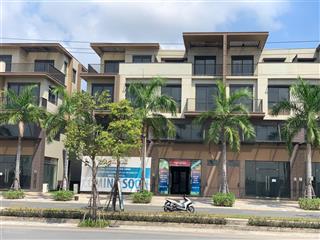 Cần bán shophouse trục mặt tiền chỉ 24 căn phân khu giai đoạn 1 giá 13,5 tỷ thuận tiện kinh doanh