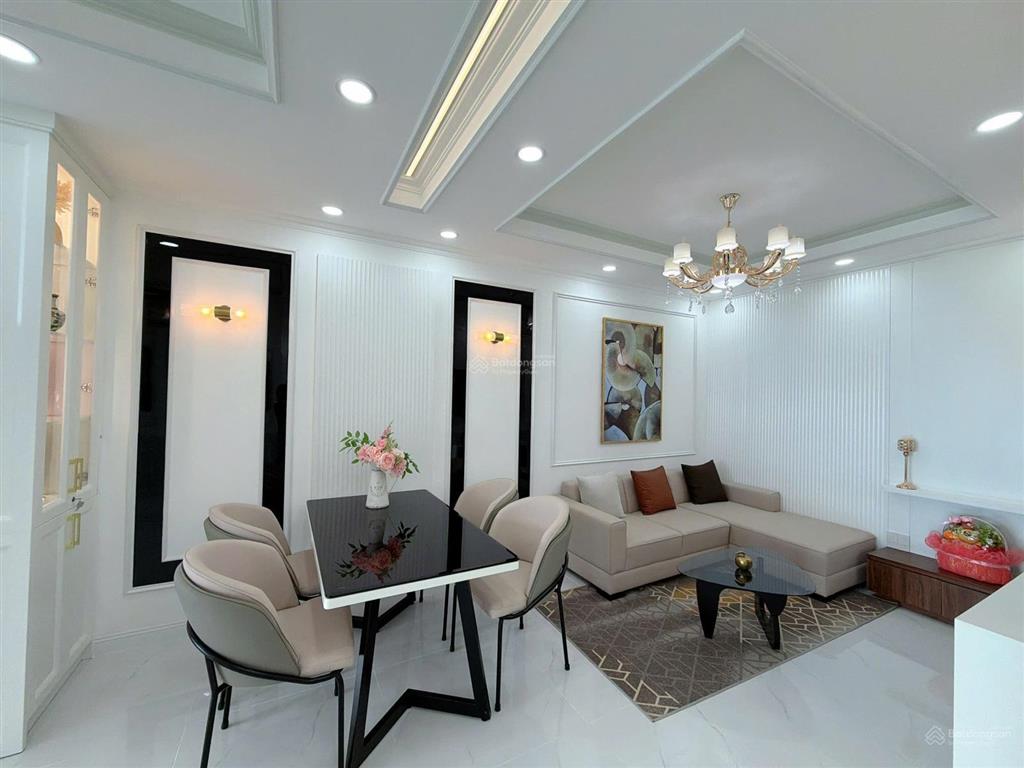 Giảm mạnh căn hộ view trực biển 70.56m2, 2pn 2wc full nội thất mới 100%, giá chỉ 4.98 tỷ
