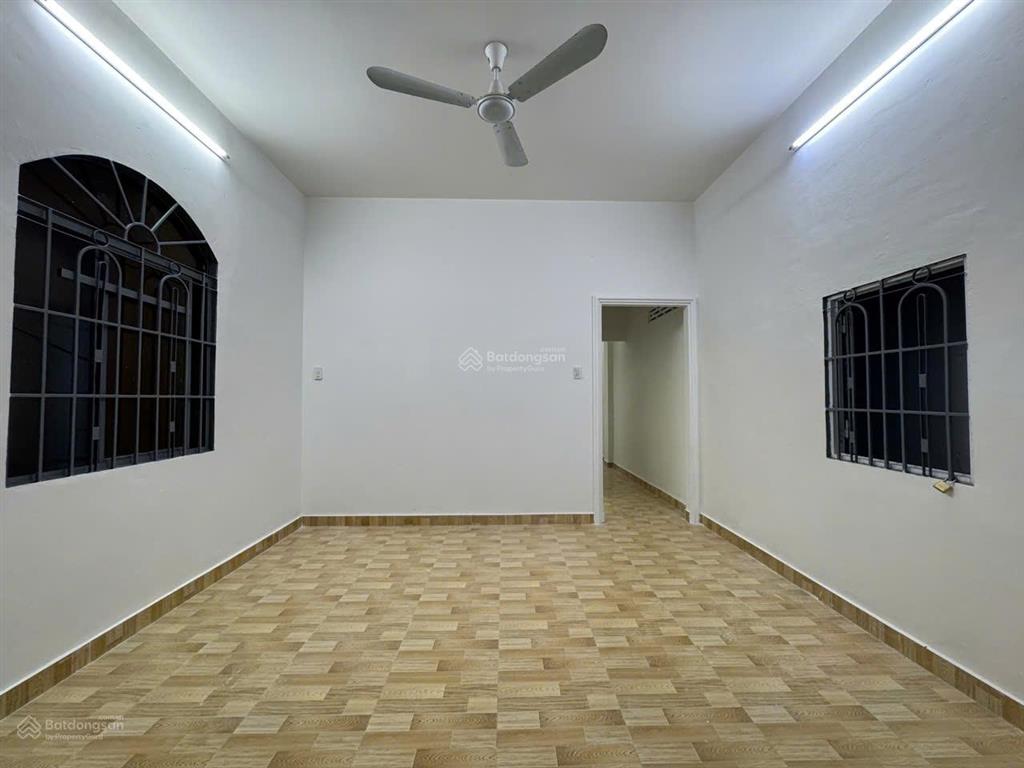 Bán gấp nhà mặt tiền dt 115.3m2 đường dương vân nga, 3pn, chỉ còn 5.75 tỷ