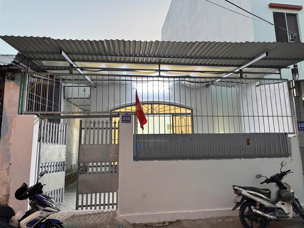 Bán gấp nhà mặt tiền dt 115.3m2 đường dương vân nga, 3pn, chỉ còn 5.75 tỷ