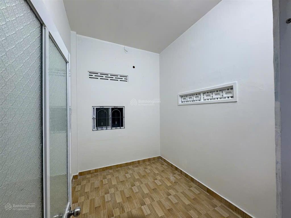 Bán gấp nhà mặt tiền dt 115.3m2 đường dương vân nga, 3pn, chỉ còn 5.75 tỷ