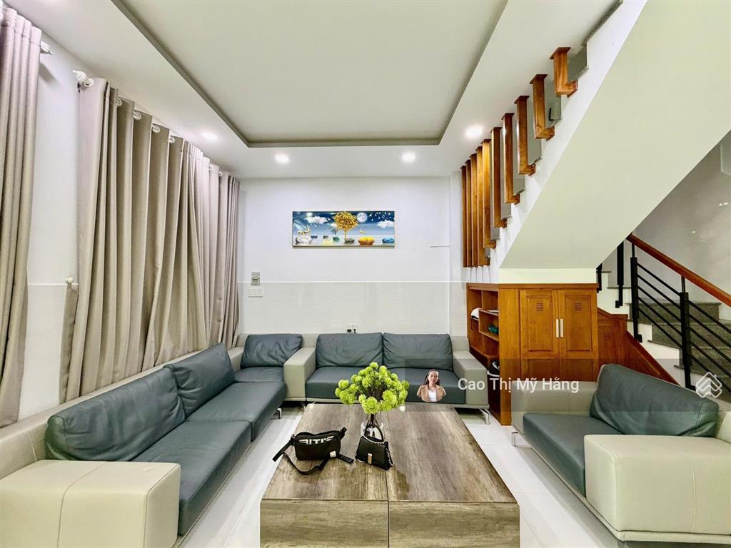 Bán rẻ nhà gần biển 257.1m2, 4pn 4wc, full nội thất, 1 trệt 2 lầu chỉ 8 tỷ 360tr