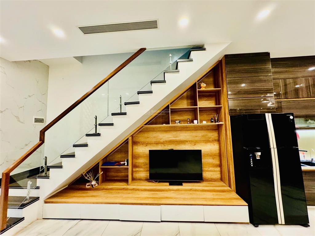 Chính chủ bán nhà 3 tầng full nội thất 25 giang châu 3. khu nam việt á. gần sông