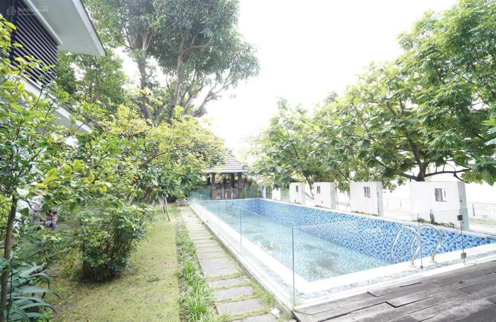 Bán biệt thự 3 tầng full nội thất. 900m2 đất 2 mặt tiền view trực diện sông hàn khu euro 1