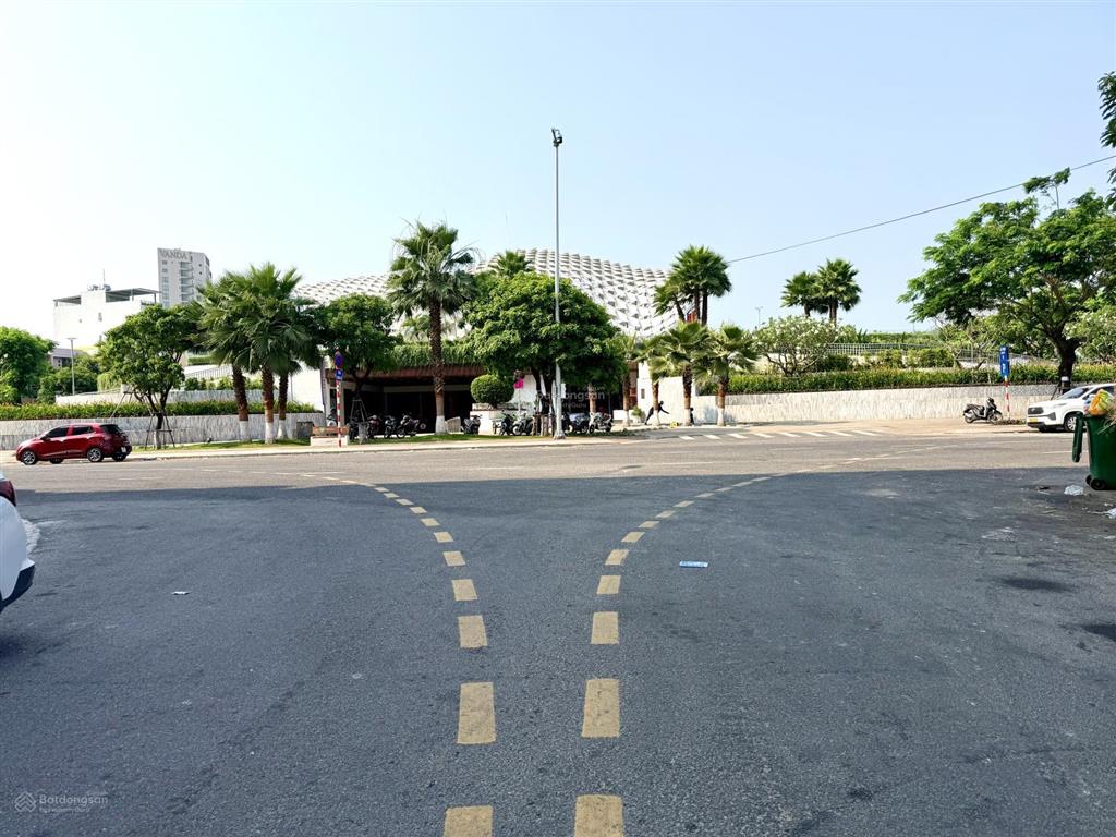 Chính chủ cần bán 3 lô liền kề mặt tiền đường trần văn trứ. ngay cạnh công viên apec đà nẵng