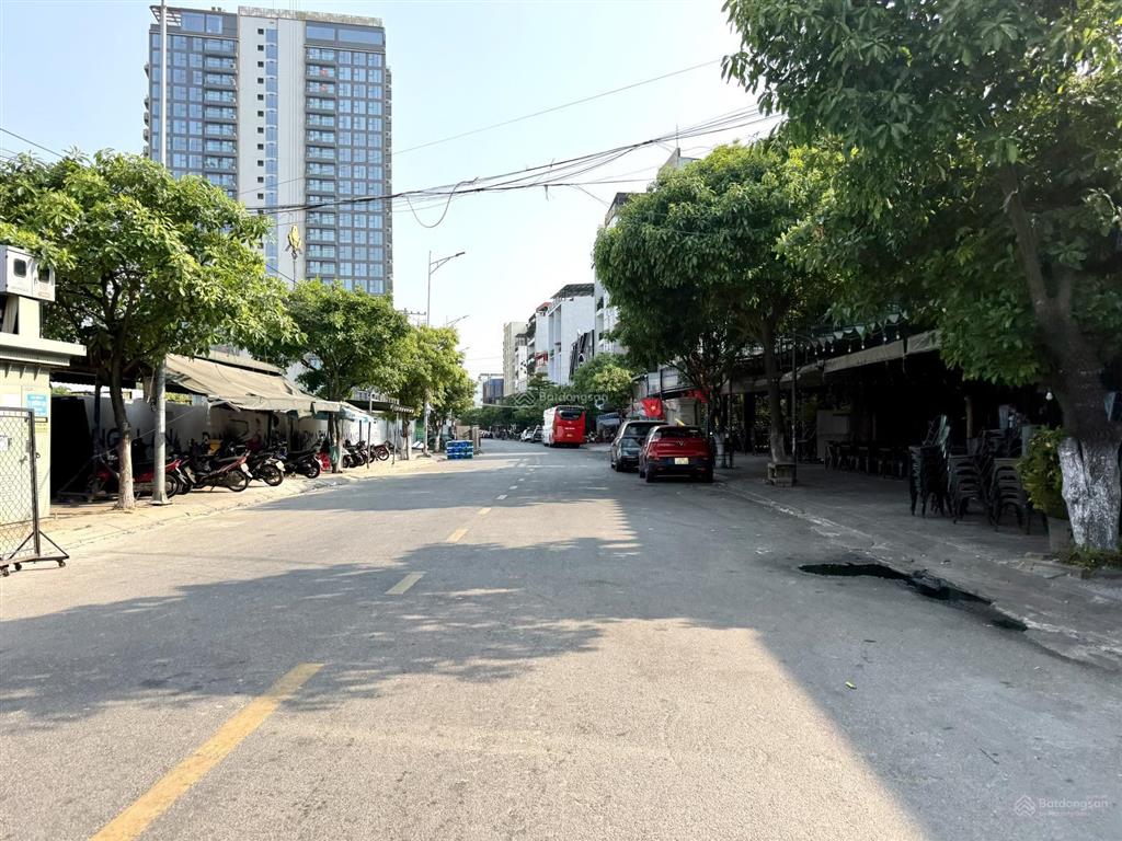Chính chủ cần bán 3 lô liền kề mặt tiền đường trần văn trứ. ngay cạnh công viên apec đà nẵng