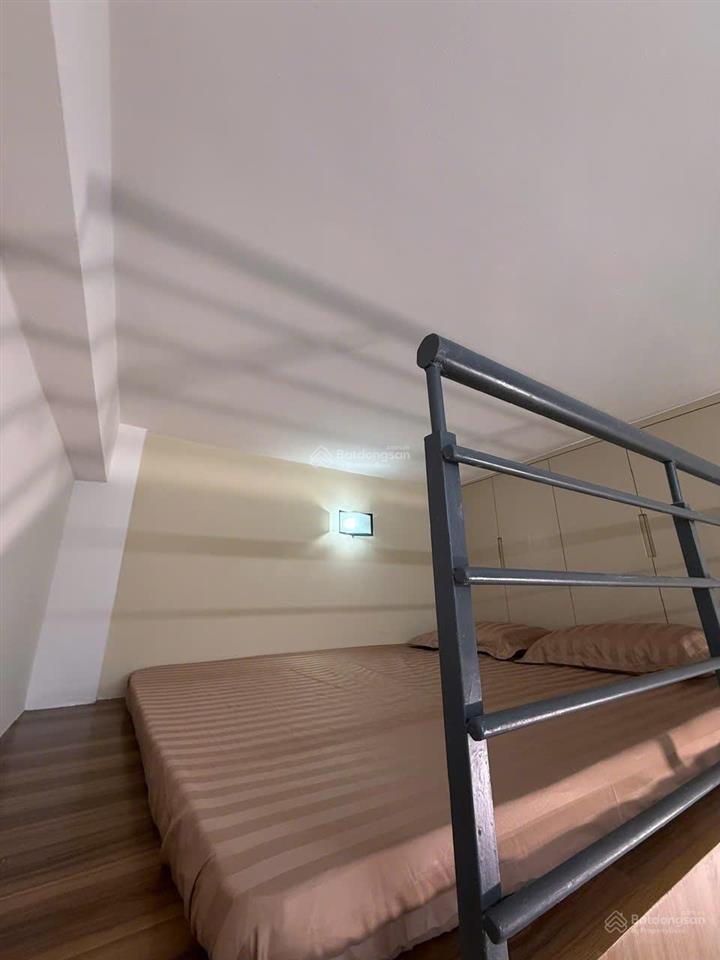Cho thuê căn hộ dịch vụ có gác xép