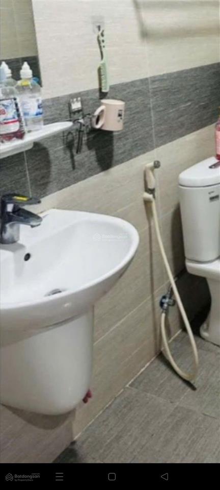 Cho thuê căn hộ 2pn ở ngõ 342 khương đình