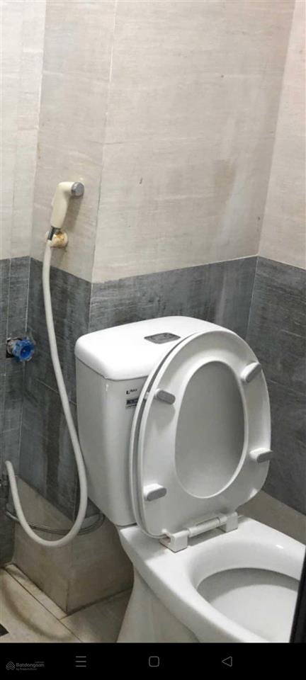 Cho thuê nhà riêng 3,5 tầng ở ngõ 77 bùi xương trạch  thanh xuân