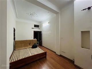 Cho thuê nhà riêng 4 tầng có đh, nl giường tủ ở ngõ quỳnh