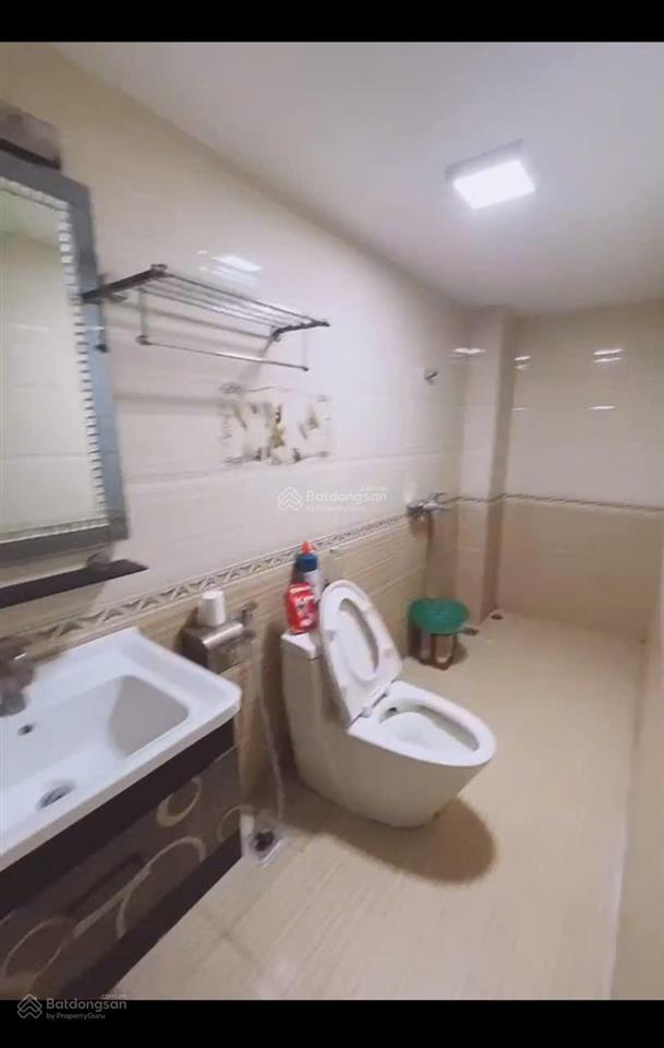 Cho thuê ở ccmn 25 m2 khép kín đủ tiện nghi ở ngõ 25 vũ ngọc phan