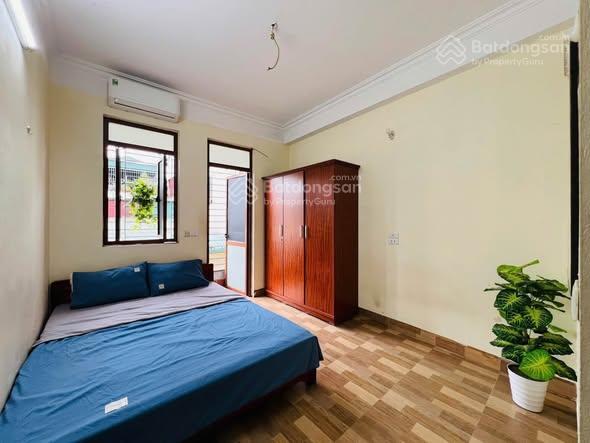 Cho thuê căn hộ tập thể tầng ở ngõ 189 minh khai  hai bà trưng