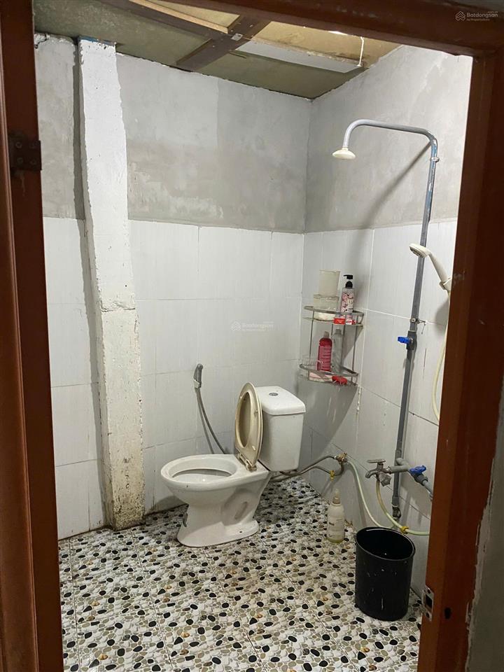 Cho thuê nhà nguyên căn 200m2 , đường 7, phường tam bình