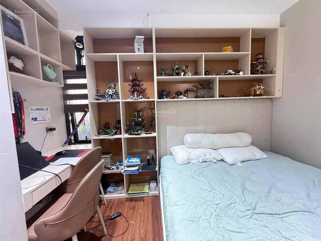Bán căn hộ chung cư 102 thái thịnh 3pn2wc full nội thất sang trọng,đẳng cấp,tầng đẹp, lô góc thoáng