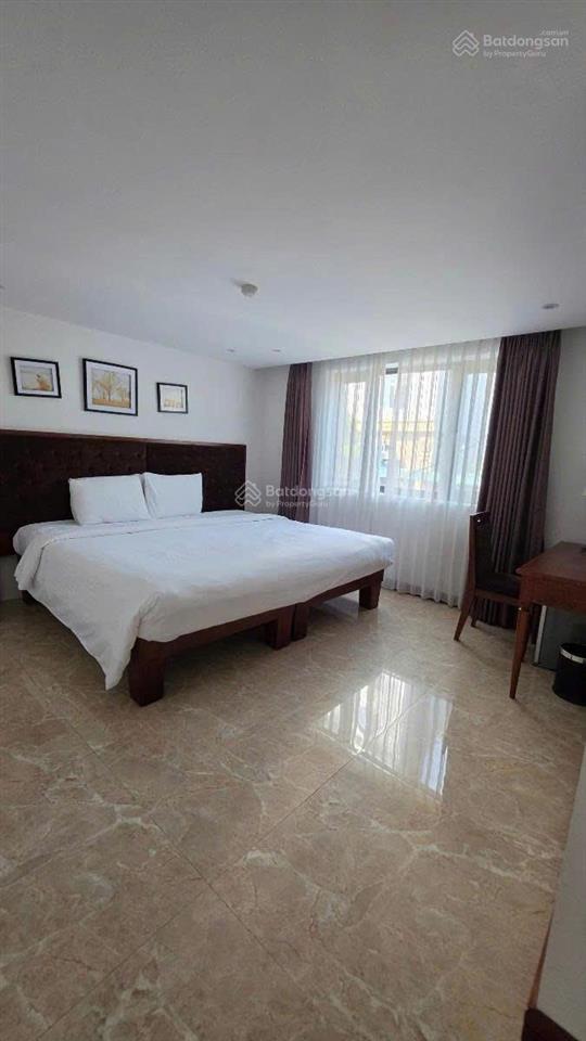 Bán khách sạn nam cảng tuần châu  hạ long  quảng ninh  vị trí siêu đẹp, thoáng mát, mt khủng 18m