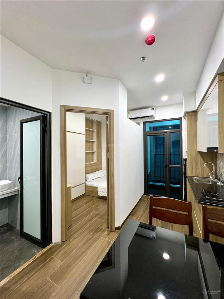 Chính chủ cho thuê ccmn 1n1k  giá chỉ 5,9 triệu full nội thất tại cầu giấy, thiết kế cao cấp