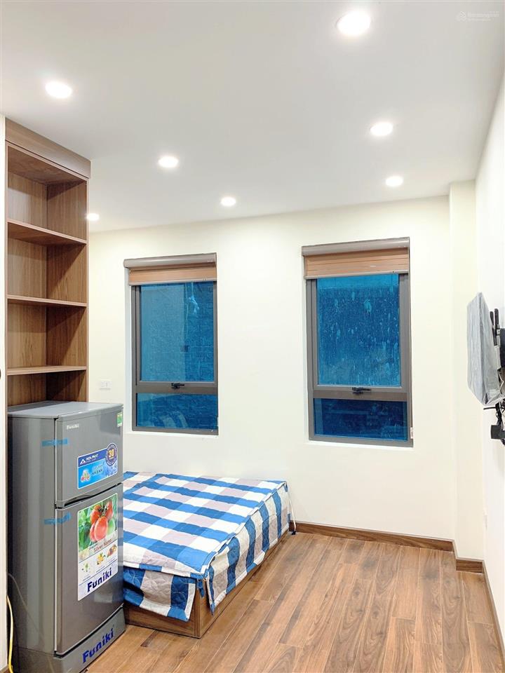 Chính chủ cho thuê ccmn q. cầu giấy  4tr5  (30m2)  full nội thất  lô góc 100%