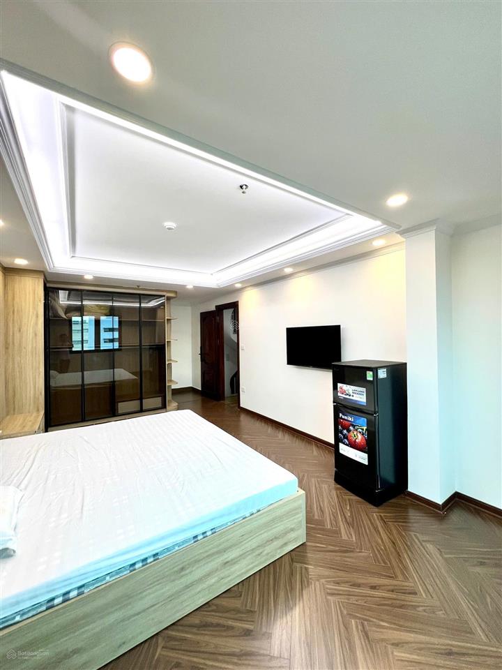 Chính chủ cho thuê căn hộ 2n1k  65m2  hoàng quốc việt full nội thất đẳng cấp châu lục