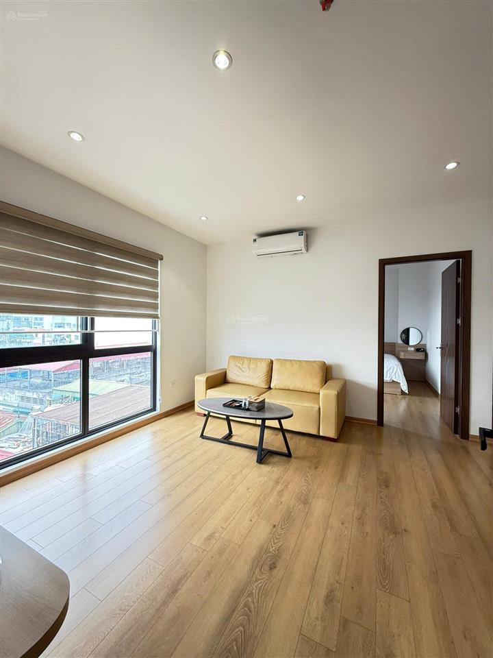 Chính chủ cho thuê căn hộ trích sài 2n1k  9,5tr full nội thất giữa con phố hồ tây lộng gió