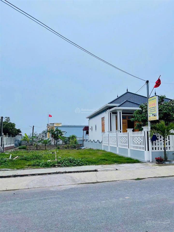 Chính chủ em bán lô đất trục chính kinh doanh 86,3m2 giá thu về 900 triệu ở khu du lịch quất lâm