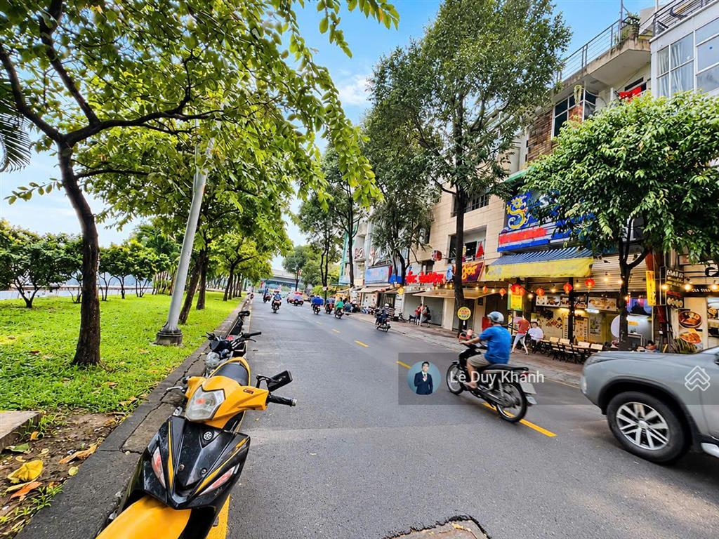 Cực hiếm ra mặt tiền rạch xuyên tâm  bán nhà 2 tầng 102m2 ngay đh hồng bàng giáp trung tâm quận 1